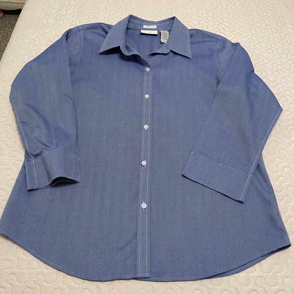 Liz Claiborne Non-Iron Blue Blouse Size 10 - Picture 3 of 11